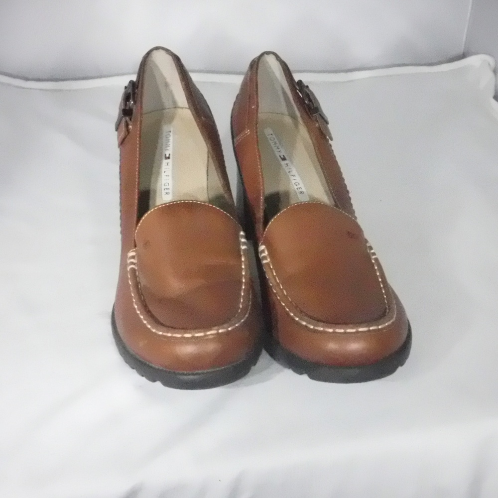 Tommy Hilfiger Tan  Loafer Style Pump Chunky Heel